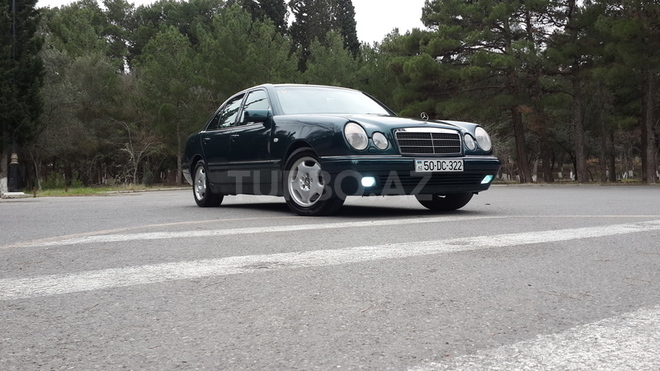 Mercedes E 240 1997, 225,000 km - 2.4 l - Sumqayıt