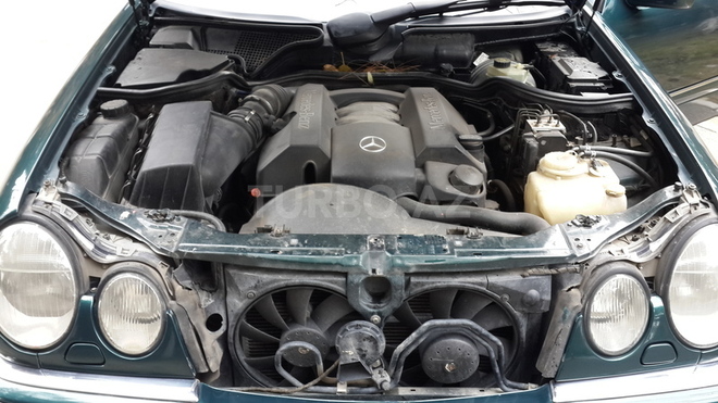 Mercedes E 240 1997, 225,000 km - 2.4 l - Sumqayıt