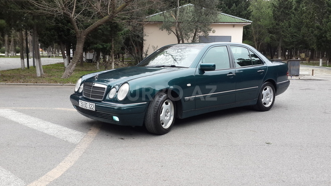 Mercedes E 240 1997, 225,000 km - 2.4 l - Sumqayıt