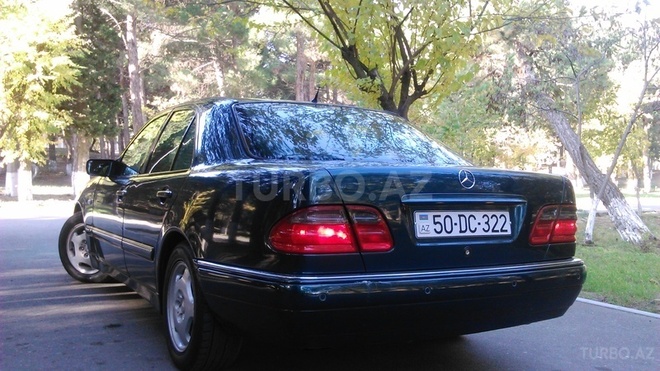 Mercedes E 240 1997, 225,000 km - 2.4 l - Sumqayıt