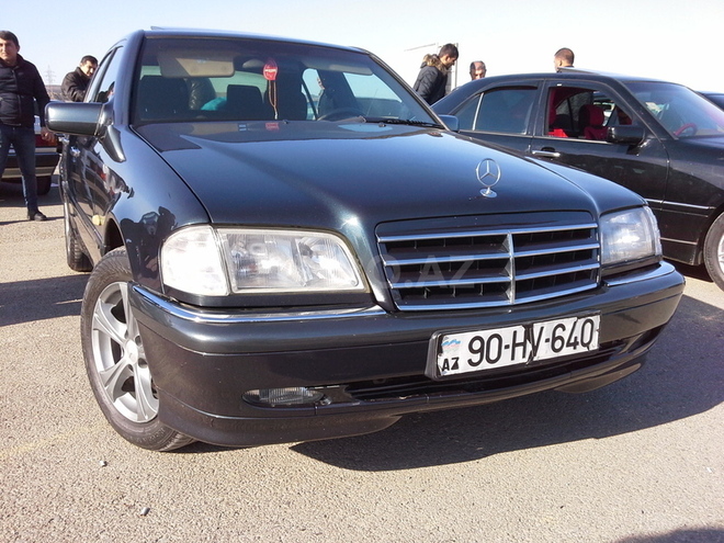 Mercedes C 240 1999, 250,000 km - 2.4 l - Bakı