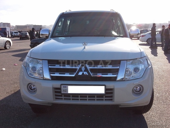 Mitsubishi Pajero 2014, 40,000 km - 3.8 l - Bakı