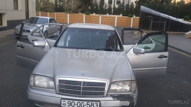 Mercedes C 220 1994, 320,000 km - 2.2 l - Bakı