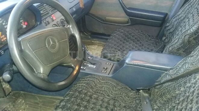 Mercedes C 220 1994, 320,000 km - 2.2 l - Bakı