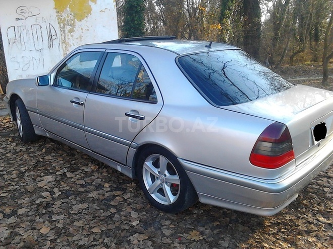 Mercedes C 230 1999, 189,000 km - 2.3 l - Zaqatala