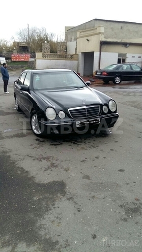Mercedes E 220 2000, 390,000 km - 2.2 l - Bakı