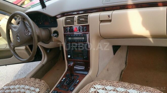 Mercedes E 270 2000, 200,000 km - 2.7 l - Mingəçevir
