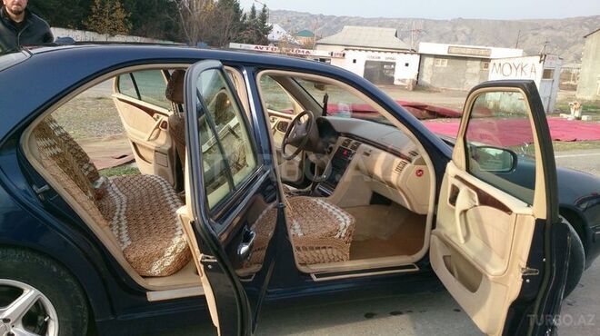 Mercedes E 270 2000, 200,000 km - 2.7 l - Mingəçevir