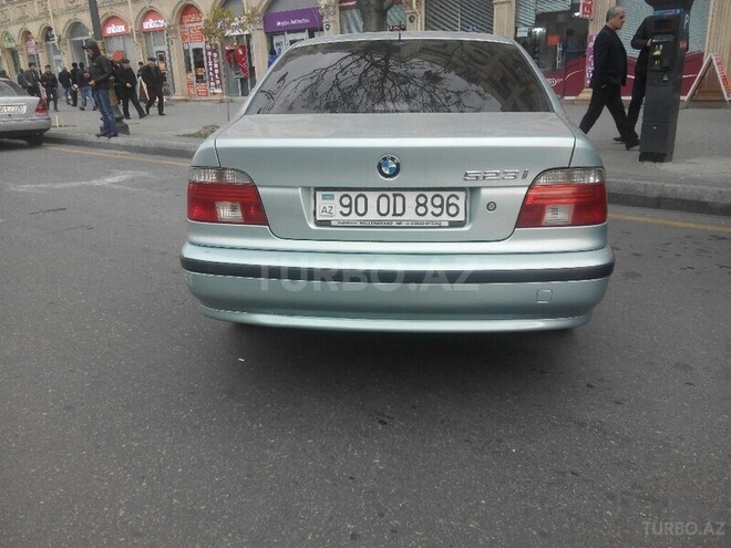 BMW 523 1997, 470,000 km - 2.5 l - Bakı