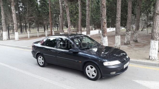 Opel Vectra 1998, 250,000 km - 2.0 l - Sumqayıt