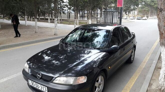 Opel Vectra 1998, 250,000 km - 2.0 l - Sumqayıt