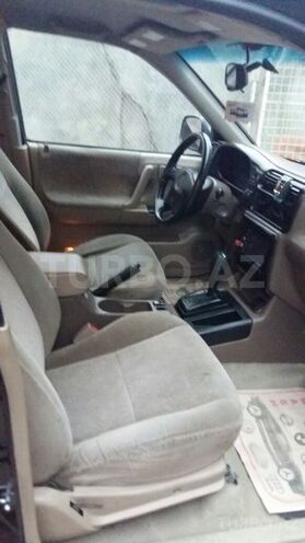 Isuzu  1999, 250,000 km - 3.2 l - Bakı