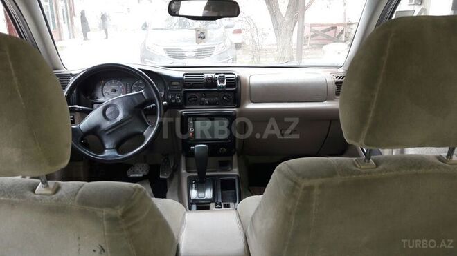 Isuzu  1999, 250,000 km - 3.2 l - Bakı