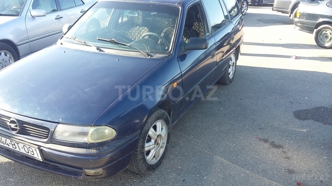 Opel Astra 1997, 172,500 km - 1.6 l - Bakı