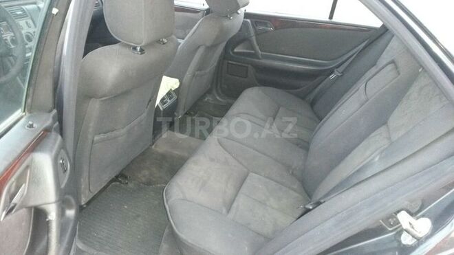 Mercedes E 220 1995, 255,880 km - 2.2 л - Ağsu