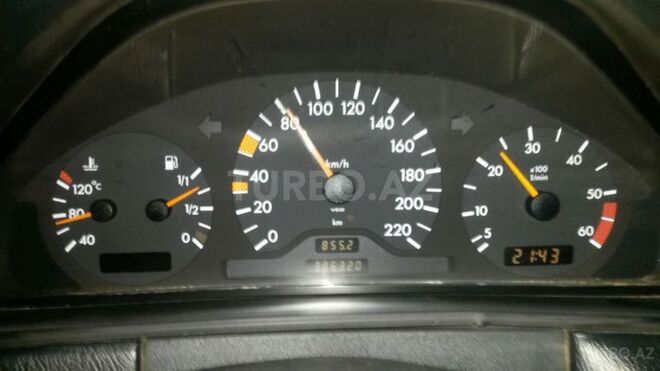 Mercedes E 220 1995, 255,880 km - 2.2 л - Ağsu