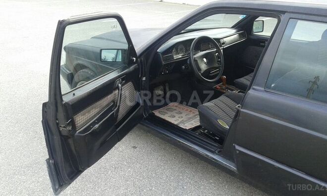 Mercedes 190 1992, 240,000 km - 1.8 l - Sumqayıt