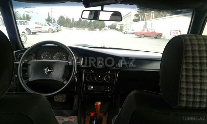 Mercedes 190 1992, 240,000 km - 1.8 l - Sumqayıt