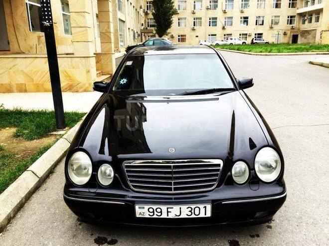 Mercedes E 320 2001, 330,000 km - 3.2 l - Bakı