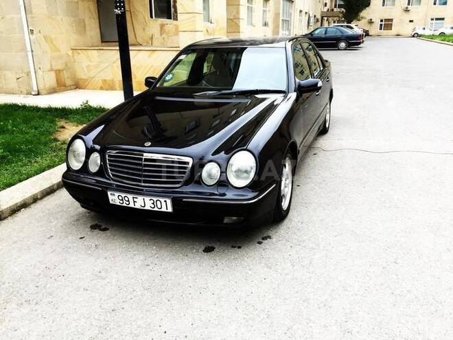 Mercedes E 320 2001, 330,000 km - 3.2 l - Bakı