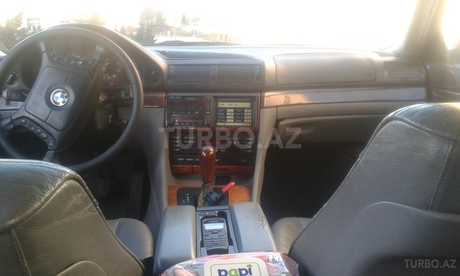 BMW 735 2000, 210,000 km - 3.5 l - Bakı