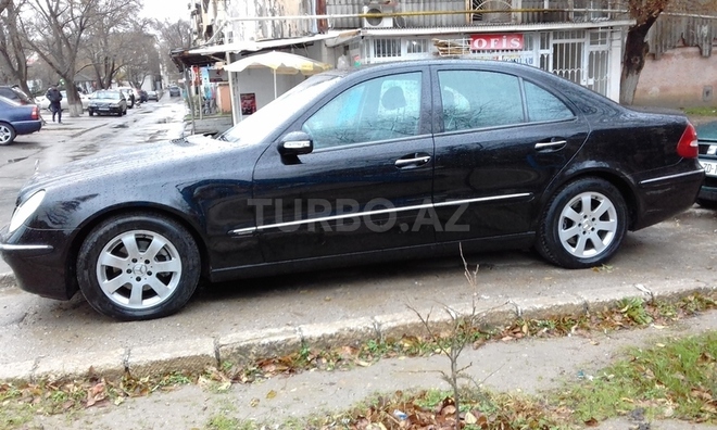 Mercedes E 240 2003, 230,000 km - 2.6 л - Bakı