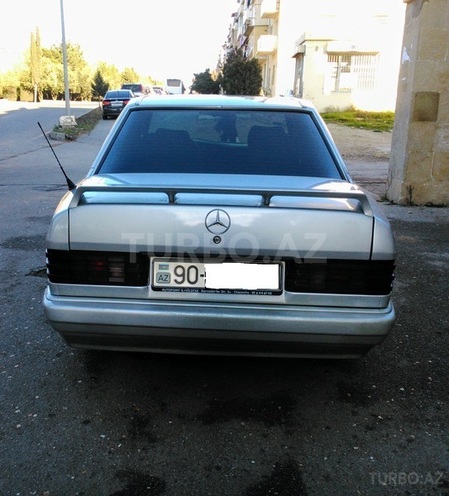 Mercedes E 260 1990, 380,000 km - 2.6 l - Bakı