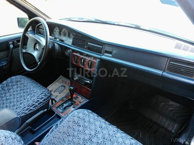 Mercedes E 260 1990, 380,000 km - 2.6 l - Bakı