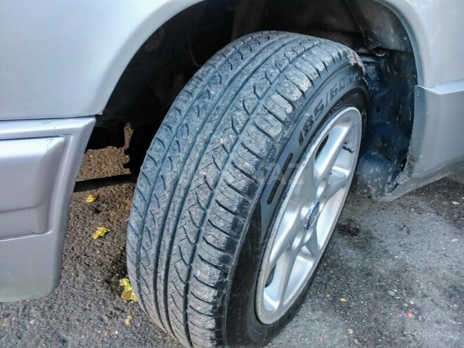 Mercedes E 260 1990, 380,000 km - 2.6 l - Bakı