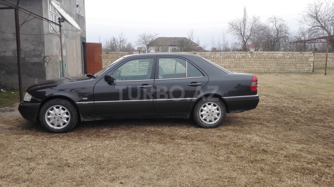 Mercedes C 200 1995, 384 km - 2.0 l - İmişli