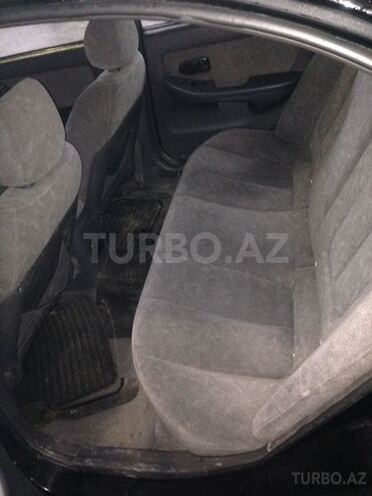 Hyundai Elantra 2002, 195,000 km - 2.0 л - Bakı