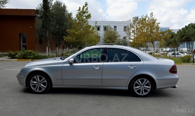 Mercedes E 270 2002, 228,000 km - 2.7 л - Bakı