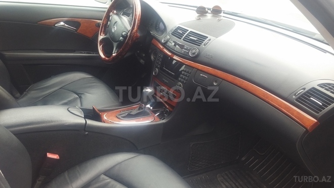 Mercedes E 220 2008, 242,000 km - 2.2 l - Bakı