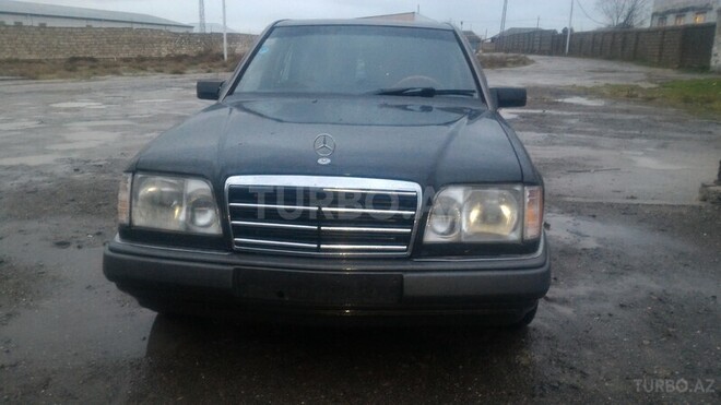 Mercedes E 200 1995, 230,000 km - 2.0 l - Bakı