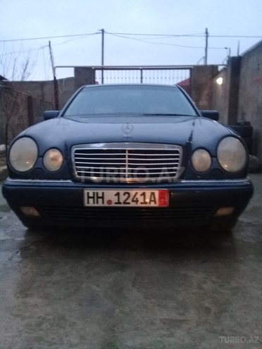 Mercedes E 240 1998, 234,000 km - 2.4 l - Bakı