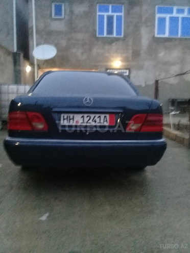 Mercedes E 240 1998, 234,000 km - 2.4 l - Bakı