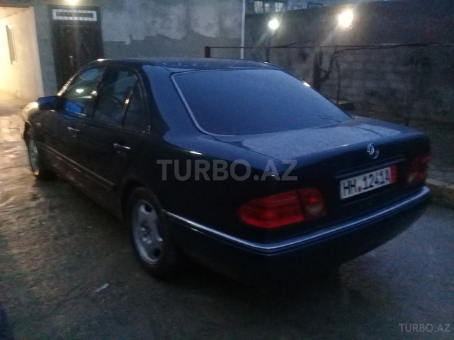 Mercedes E 240 1998, 234,000 km - 2.4 l - Bakı