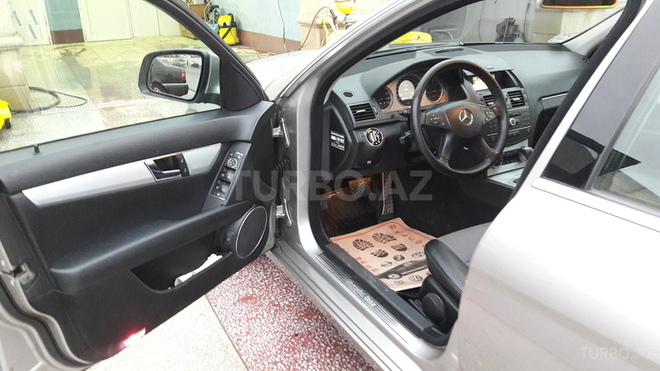 Mercedes C 220 2007, 220,000 km - 2.2 l - Sumqayıt