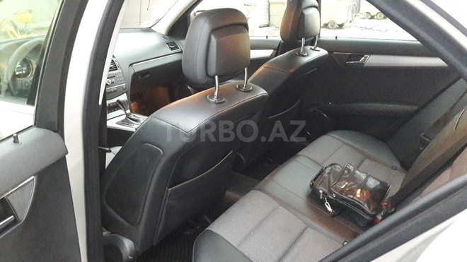 Mercedes C 220 2007, 220,000 km - 2.2 l - Sumqayıt