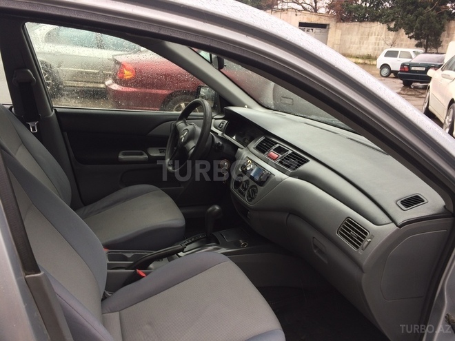 Mitsubishi Lancer 2007, 187,350 km - 1.6 л - Bakı