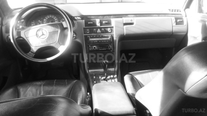 Mercedes E 230 1997, 230,000 km - 2.3 l - Sumqayıt