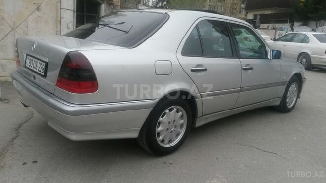 Mercedes C 180 1999, 230,000 km - 1.8 l - Bakı