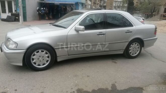Mercedes C 180 1999, 230,000 km - 1.8 l - Bakı