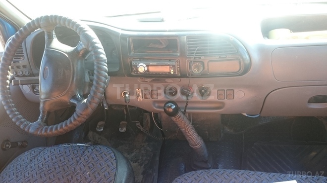 Ford Transit 1995, 250,000 km - 2.5 l - Biləsuvar