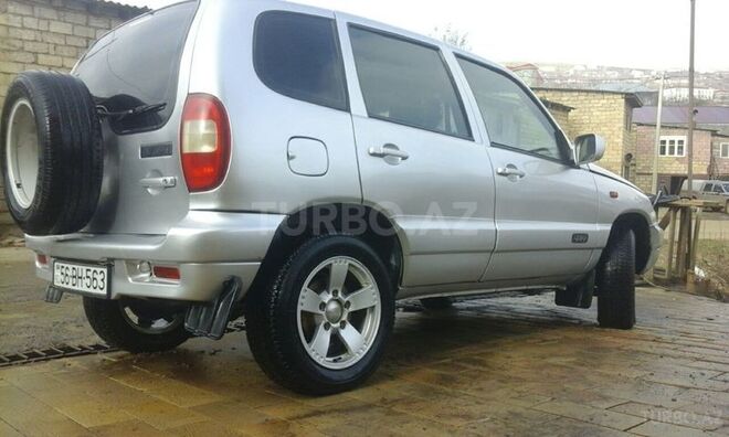 Chevrolet Niva 2007, 232,000 km - 1.7 l - Lerik