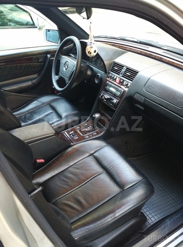 Mercedes C 240 1999, 121,200 km - 2.4 л - Bakı
