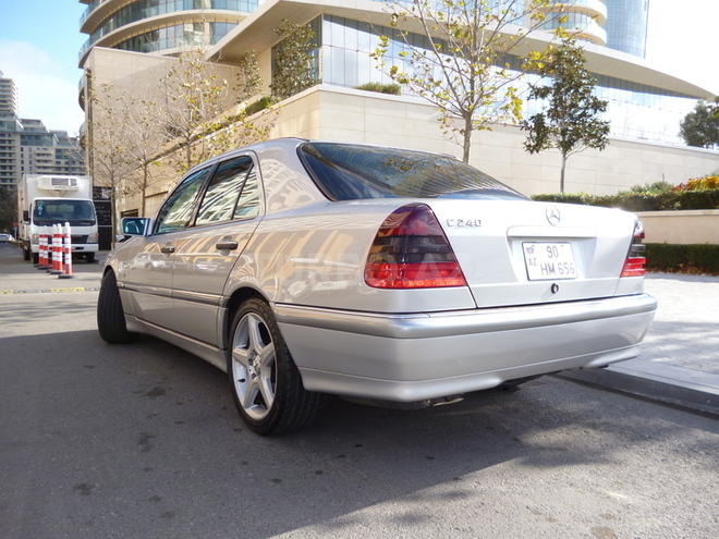Mercedes C 240 1999, 121,200 km - 2.4 л - Bakı