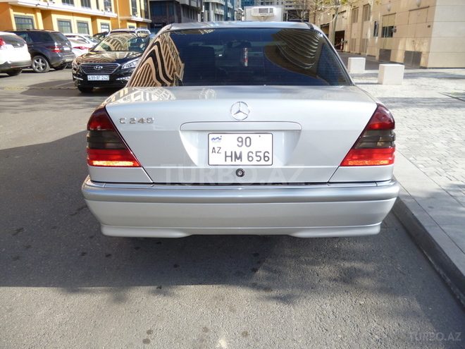 Mercedes C 240 1999, 121,200 km - 2.4 л - Bakı
