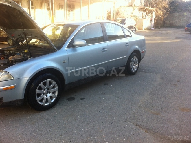 Volkswagen Passat 2002, 130,000 km - 1.8 l - Bakı