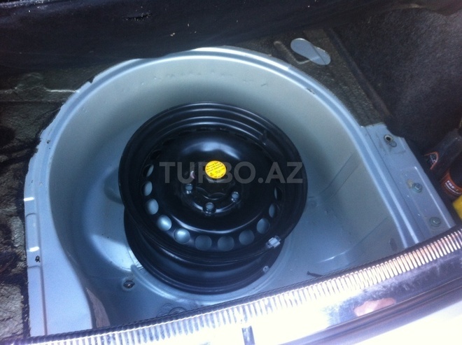 Volkswagen Passat 2002, 130,000 km - 1.8 l - Bakı